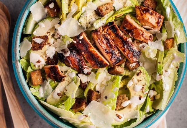 How to prepare chicken Caesar salad recipe
